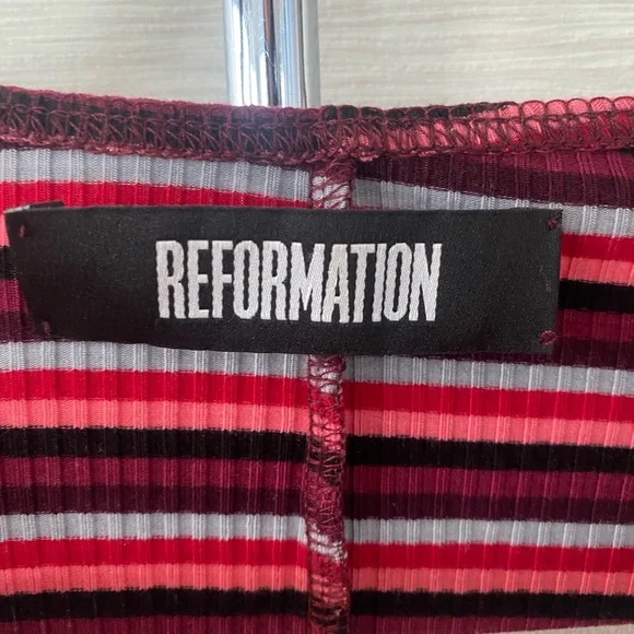 Reformation women’s striped fitted red top XS - Picture 7 of 8